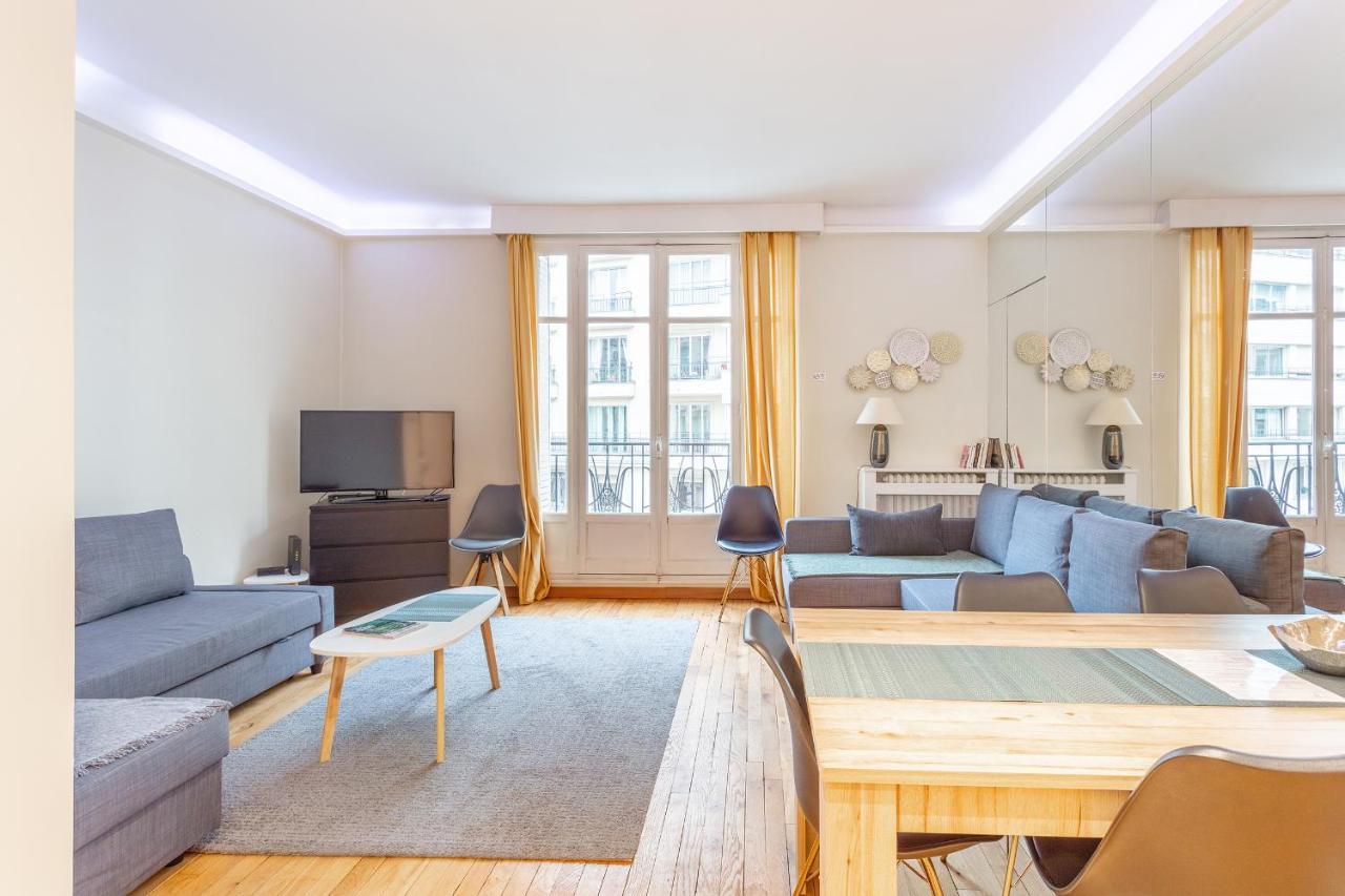 Appartement Place Du Trocadero Париж Екстериор снимка